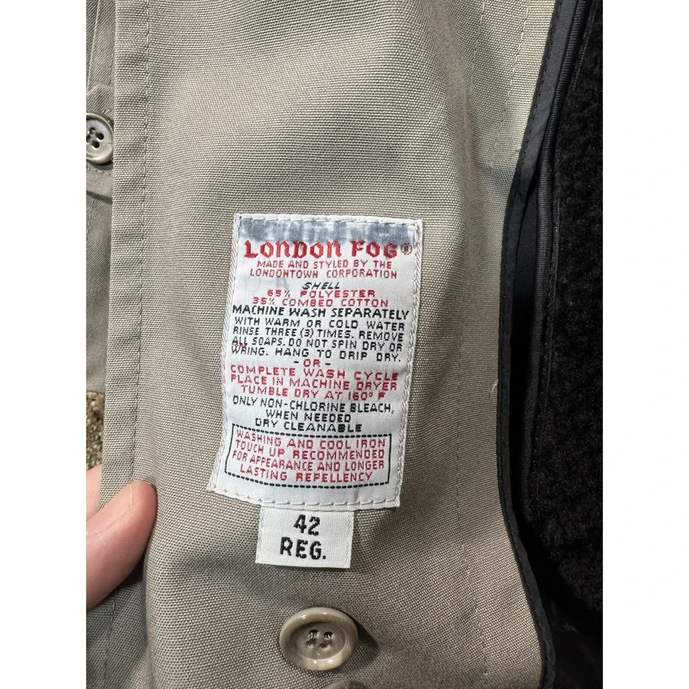 Vintage London Fog Trench Coat‎ Mens 42 Reg Khaki Tan Removable Fleece Lining.